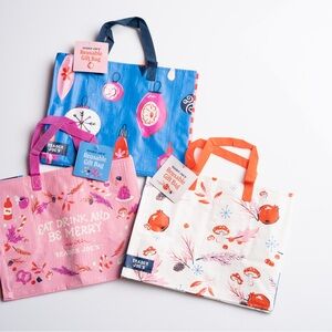 Trader Joe's Reusable Gift Bag Set - Holidays
